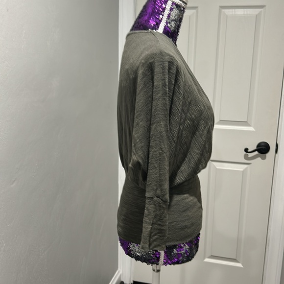 Green envelope Los Angeles med green worn once - Picture 2 of 4